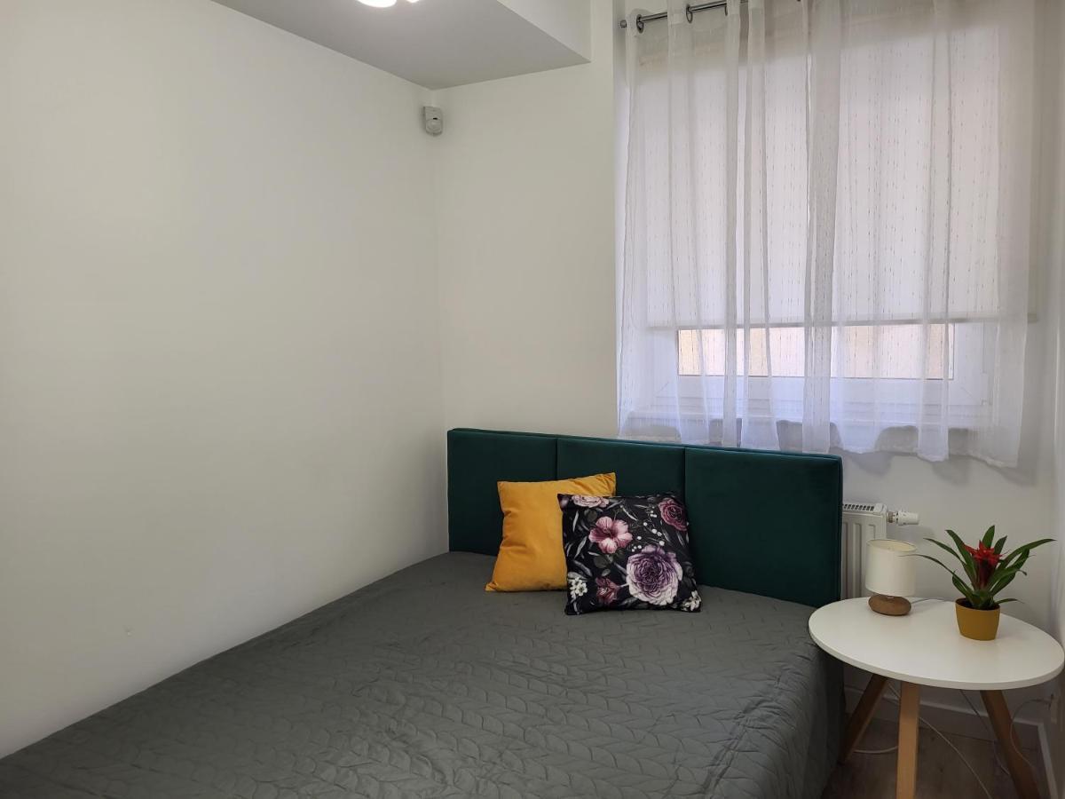 Apartament Z Widokiem-Blizej Zdroju Polanica-Zdroj Bagian luar foto
