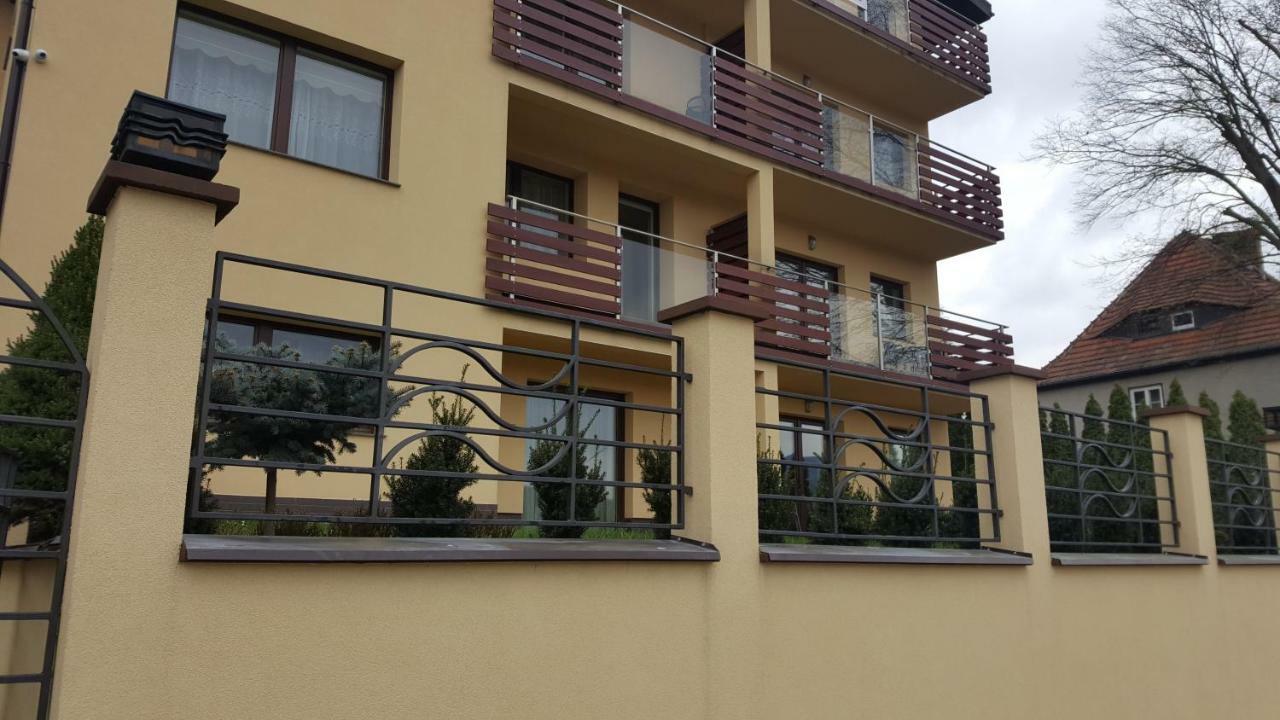 Apartament Z Widokiem-Blizej Zdroju Polanica-Zdroj Bagian luar foto